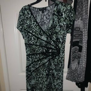 Patterned green dinner dress